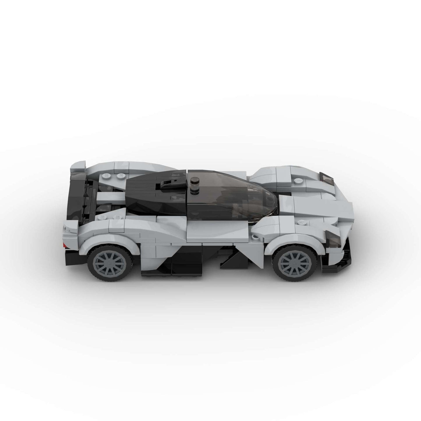 Aston Martin Valkyrie - RevvBlox