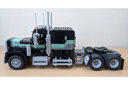 Freightliner FLC Semi-Truck - RevvBlox