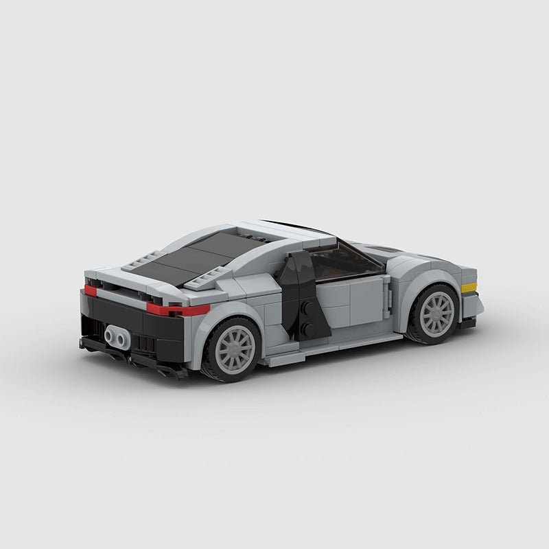 Audi R8 - RevvBlox