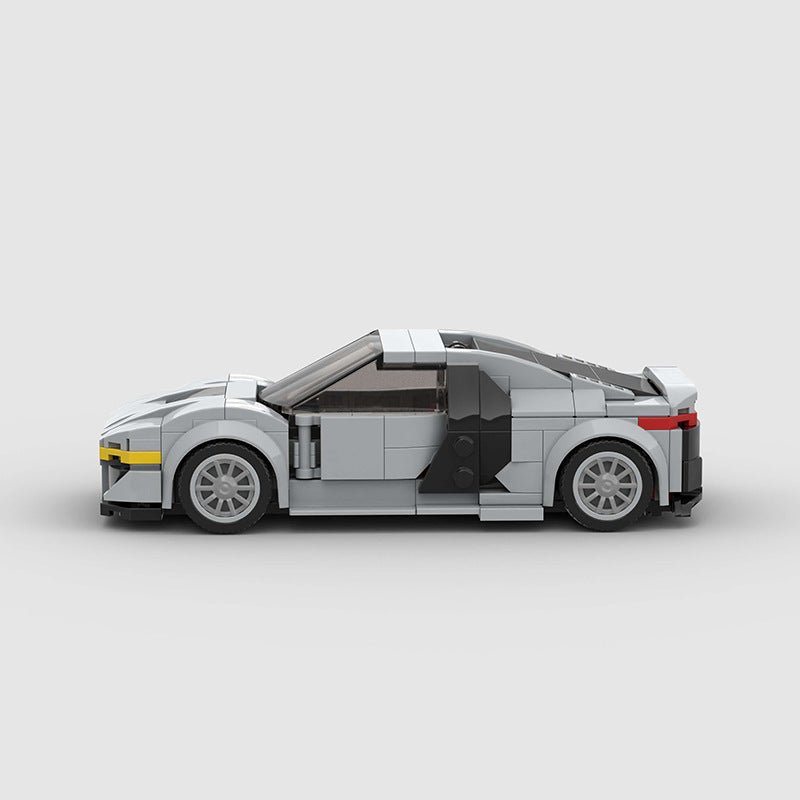Audi R8 - RevvBlox