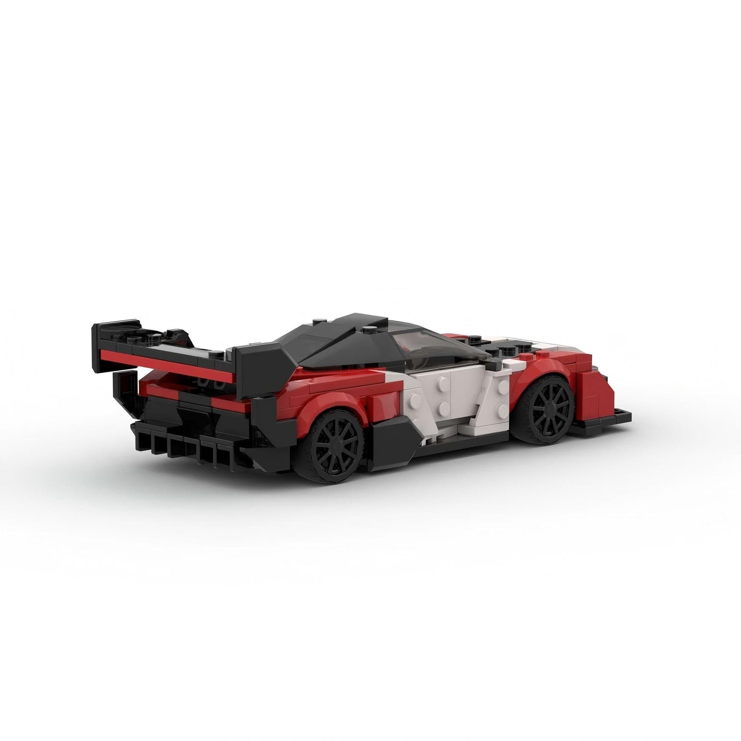 McLaren Senna - RevvBlox